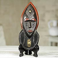 Máscara africana de madera con cuentas - Máscara de madera de paciencia africana con soporte hecha a mano