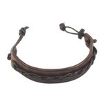 Men's leather bracelet, 'Simple Twist in Brown' - Handmade Men's Leather Bracelet with Braided Accent