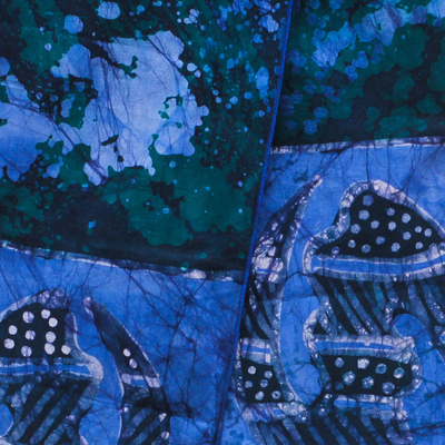 Batikschal aus Baumwolle - Handgefertigter signierter blauer Batik-Adinkra-Schal aus Ghana