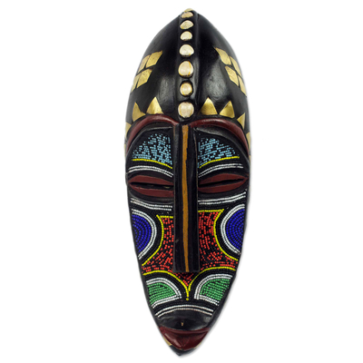 Afrikanische Perlenmaske aus Holz - Handbesetzte afrikanische Maske mit Messingeinlage aus Ghana