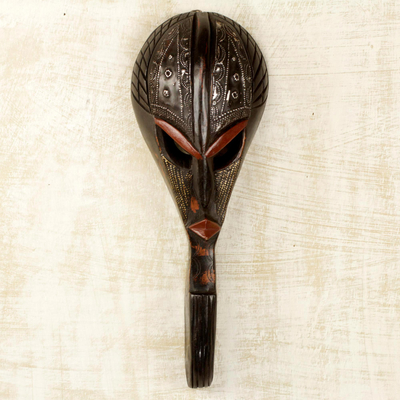 Afrikanische Holzmaske, „Ogya“ – handgeschnitzte westafrikanische Holzwandmaske aus Ghana