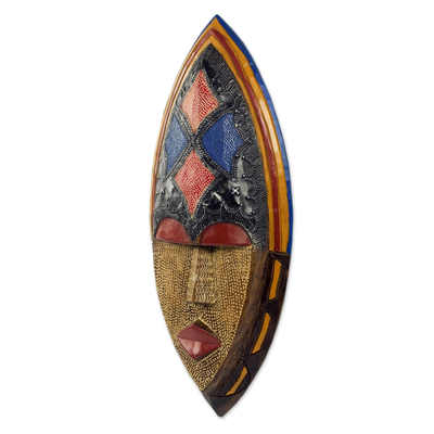 Máscara de madera africana - Máscara de pared de madera de sésé hecha a mano por artesanos de África Occidental