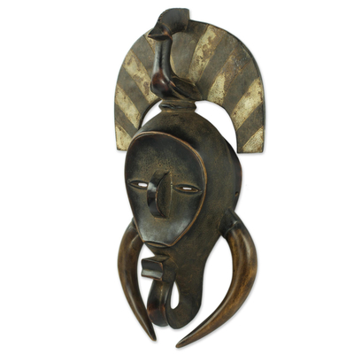 Máscara de madera africana, 'Baule Elephant' - Máscara africana de paseo del elefante real Baule hecha a mano