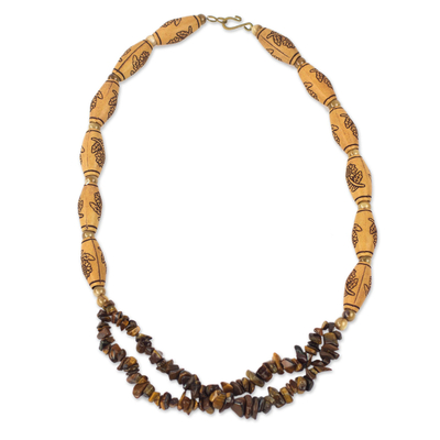 Perlenkette aus Achat und Tigerauge, „Nyasafo“ – handgefertigte Halskette aus Edelsteinen und recyceltem Kunststoff