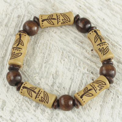 Wood and recycled plastic stretch bracelet, Chocolate Escape