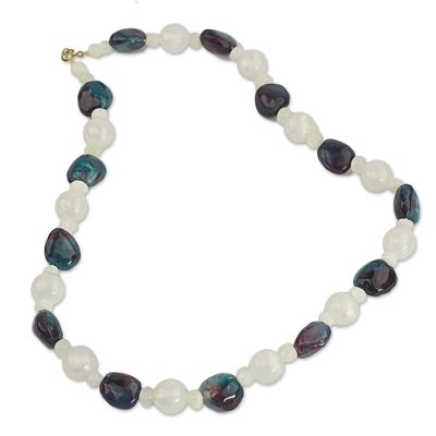 Agate beaded necklace,