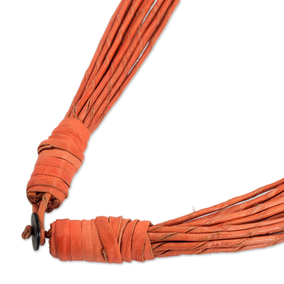 Collar colgante de cuero y cuerno - Colgantes de Cuerno y Hueso en Cuentas Recicladas Collar Naranja