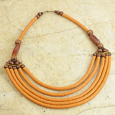 Perlenkette, 'Wend Panga in Orange' - Von Hand gefertigte Halskette mit afrikanischen orangefarbenen Perlen aus Achat und Holz