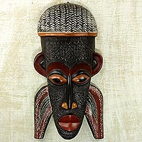 Máscara de madera africana, 'Three Pathways' - Máscara de madera de sesé africana tallada a mano inspirada en un festival