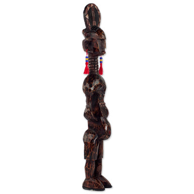 estatua de madera - Estatua de madera de Sese tallada a mano de un guerrero alto y vigilante