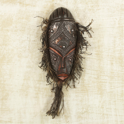 Máscara de madera africana - Máscara africana de madera, aluminio y algodón de Ghana