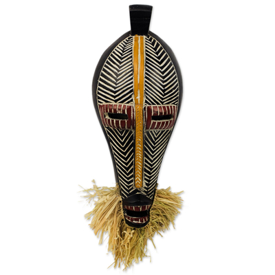 Afrikanische Holzmaske, „Monifa“ – handgeschnitzte Wandmaske aus ghanaischem Sese-Holz mit Bast