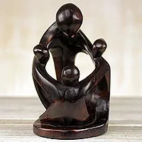 Escultura de madera, 'Los hijos de la madre' - Escultura de madera tallada a mano de una familia de Ghana