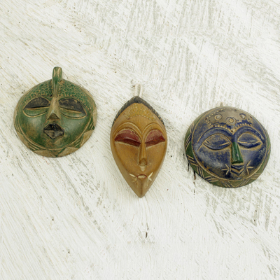 Máscaras africanas de madera, 'Sefam' (juego de 3) - Juego de 3 pequeñas máscaras africanas de madera Sese hechas a mano