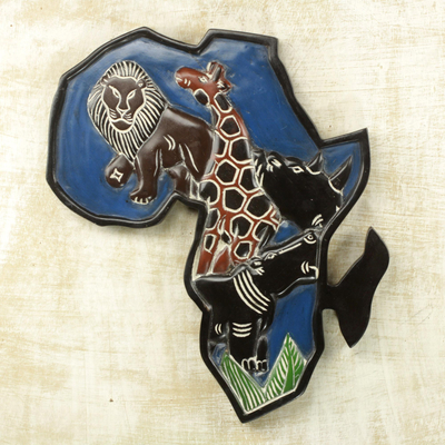Holzwandkunst, 'Afrikanische Tiere - Handgefertigte afrikanisch geformte Sese Wood Wall Art aus Ghana