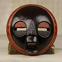 Máscara de madera africana - Máscara de pared africana de madera de Sese negra hecha a mano de Ghana