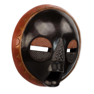 Afrikanische Holzmaske - Handgefertigte afrikanische Wandmaske aus schwarzem Sese-Holz aus Ghana