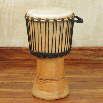 Holz-Djembe-Trommel, 'Kente Melody' - Handgefertigte Holz-Djembe-Trommel aus Westafrika