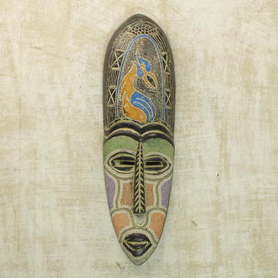 Máscara de madera africana, 'Adodoola' - Máscara de madera de caucho africana multicolor tallada a mano