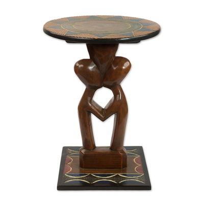 Mesa decorativa de madera de cedro - Mesa decorativa de madera de cedro con temática de amor hecha a mano de Ghana