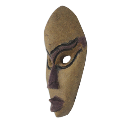 Máscara de madera africana, 'Él viene' - Máscara de madera africana tallada y pintada a mano