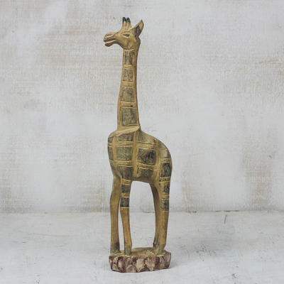 Holzstatuette, 'Giraffe Musing'. - Handgeschnitzte westafrikanische Giraffe Sese Holzstatuette