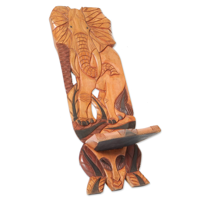 Silla de madera, 'Elefante relajante' - Silla de madera con temática de elefante hecha a mano en Ghana