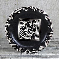 Placa decorativa de madera, 'Zebra Stripes' - Placa decorativa de madera tallada a mano de Ghana con motivo de cebra