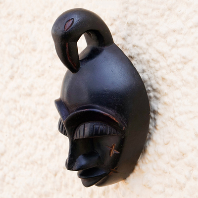 Afrikanische Holzmaske - Afrikanische Holzmaske, von Hand in Ghana geschnitzt und bemalt