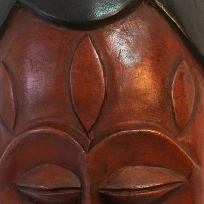 Máscara de madera africana - Máscara Tradicional de Ave Africana de Madera en Tonos Marrones y Negros
