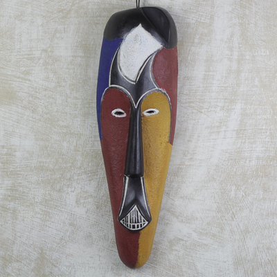 Máscara de madera africana, 'Ekemade' - Máscara de pared de madera de Alstonia de África Occidental tallada a mano