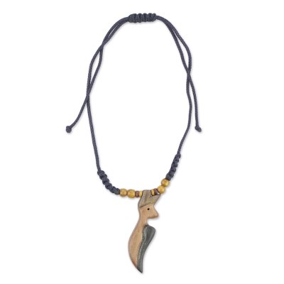 Wood pendant necklace,