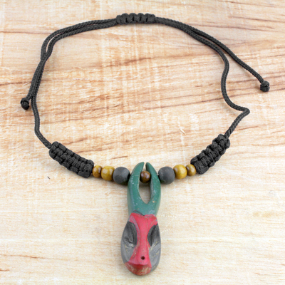 Halskette mit Holzanhänger - Halskette mit afrikanischer Maske, handgeschnitzt aus Sese-Holz