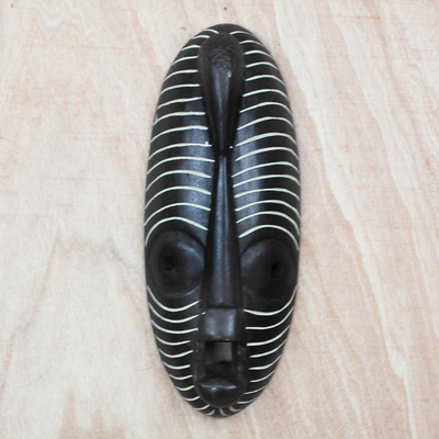 Máscara de madera africana - Máscara oblonga de madera de sésé africano hecha a mano con cabeza de paloma