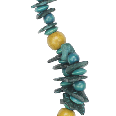 Halskette aus Kokosnussschale und Holzperlen - Halskette aus gelber und blaugrüner Kokosnussschale und Holzperlen