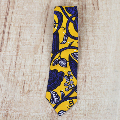 Corbata de algodón - Corbata floral de algodón hecha a mano en Ghana