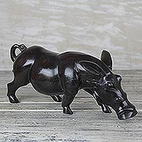 Skulptur aus Ebenholz, „Buschschwein“ – Schweineskulptur aus Ebenholz aus Ghana