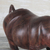 Holzskulptur – Handgeschnitzte Nashornskulptur aus Mahagoniholz ​​aus Ghana