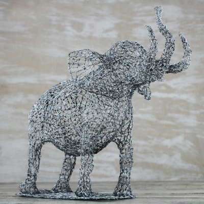 Escultura de acero - Escultura de elefante de alambre de acero hecha a mano en Ghana