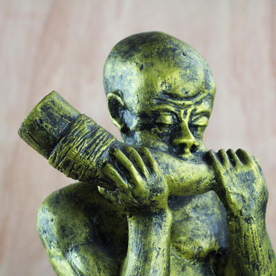 Escultura de cerámica - Escultura de cerámica de un soplador de cuerno de Ghana