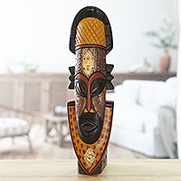 Afrikanische Holzmaske, „Edler König“ – Königliche handgefertigte afrikanische Sese-Holzmaske aus Ghana