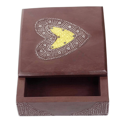 Caja decorativa de madera, 'Love Keeper' - Caja decorativa de madera con motivo de corazón de Ghana