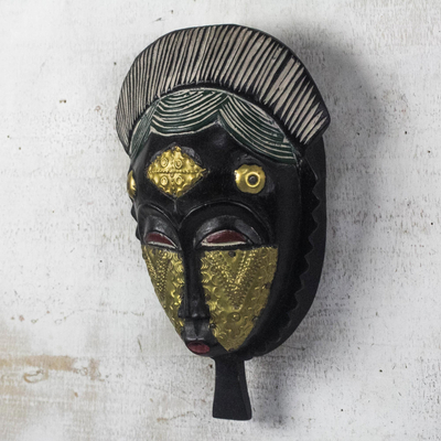 Afrikanische Holzmaske – Schwarz-goldene afrikanische Holzbaule-inspirierte Maske aus Ghana