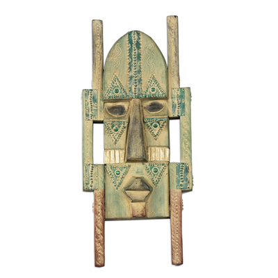 Máscara de madera africana - Máscara rústica de madera africana en verde y beige de Ghana