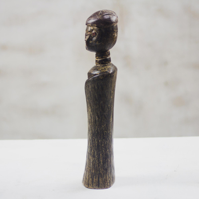 Estatuilla de madera, 'Okyeame' - Estatuilla de madera cultural de un lingüista de aldea de Ghana