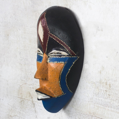Afrikanische Holzmaske - Afrikanische Maske aus Sese-Holz mit Diamantmotiv aus Ghana
