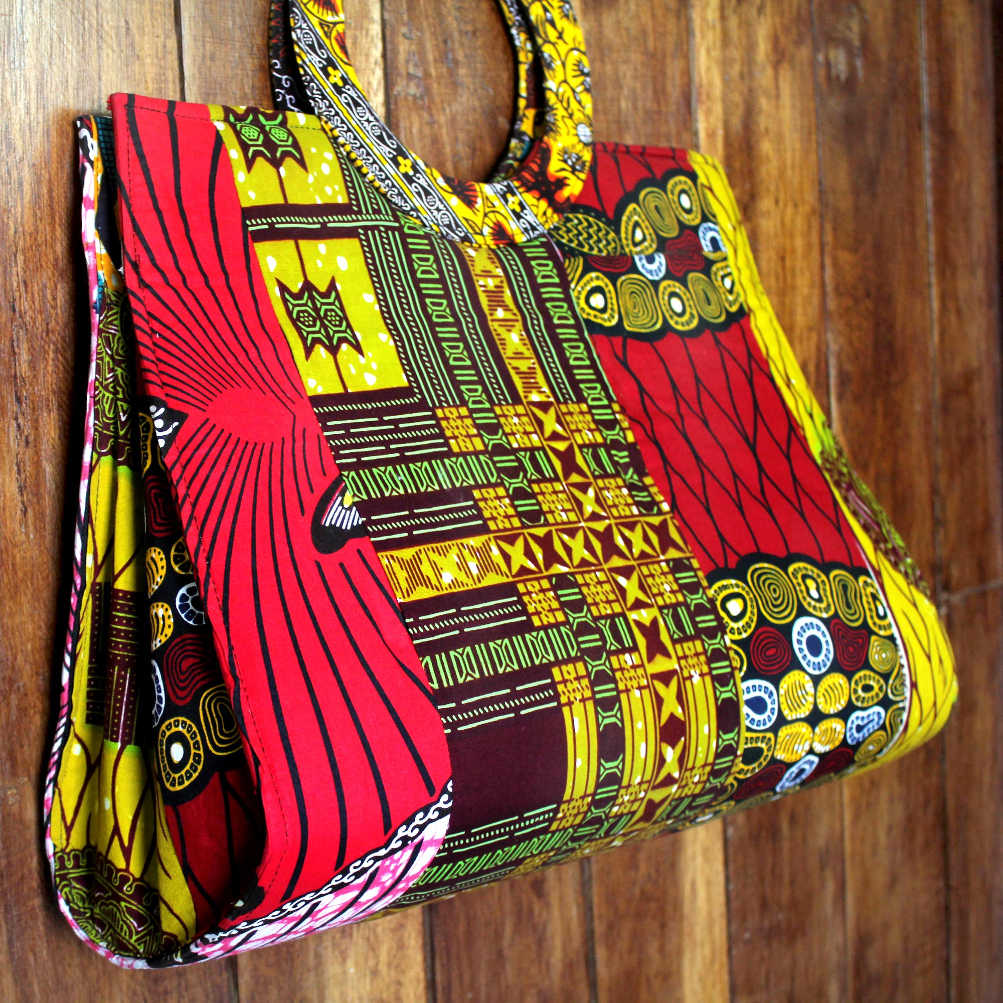 printed-cotton-handbag-with-round-handles-from-ghana-intricate-round