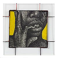 'Conciencia' - Pintura expresionista enmarcada en vidrio de una mano y labios