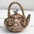 Dekorative Teekanne aus Keramik - Dekorative Keramik-Teekanne mit Schmetterlingsmotiv aus Ghana