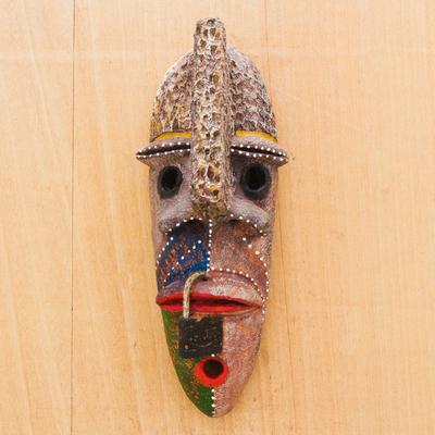 Recycelte afrikanische Maske, 'Entscheidungen - Afrikanische Maske aus recyceltem Karton und Kakaoblatt aus Ghana